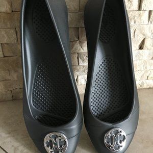 CROCS women's flats size 7